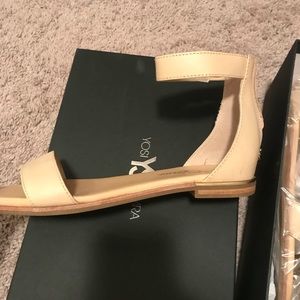 Yosi Samra sandals size 7-excellent condition.